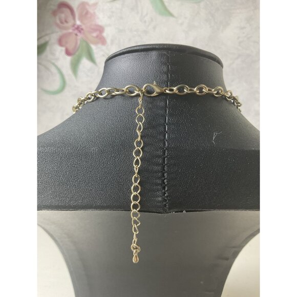 Green Teardrop Bead Layered Statement Necklace Gold Chain Adjustable - Picture 3 of 3